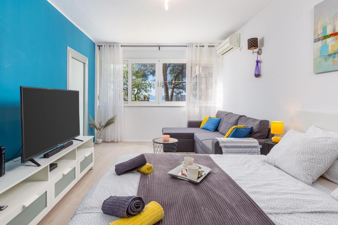 רייקה Sunny Studio Apartment With Balcony מראה חיצוני תמונה